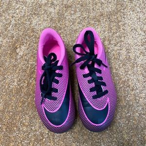 Nike toddler soccer shoes